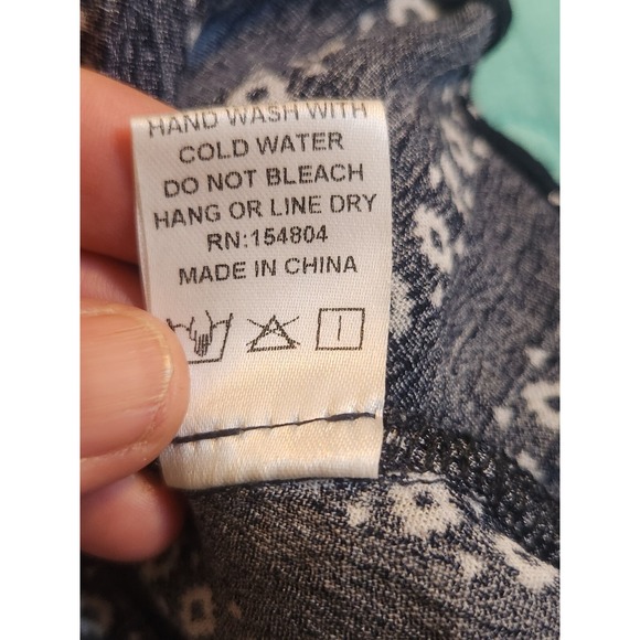 Blush 🖤 J  Medium‎ Black/white Flowers Wide Sleeve Elastic Waist Cropped Blouse - Picture 6 of 8